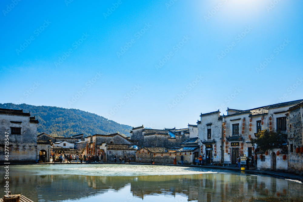 Naklejka premium Huangshan City, Anhui Province - Hongcun Autumn Scenery