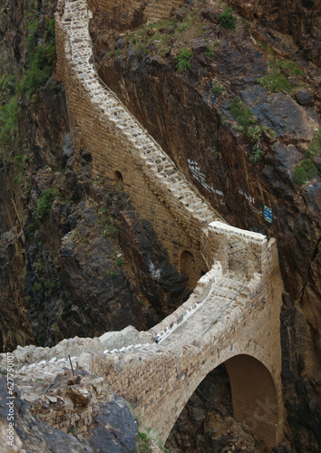 The Shaharah bridge, in Yemen, was built to fight the turkish invaders in the XVIIth century; The legend says that the local people can remove the bridge in a few minutes in case of imminent danger;