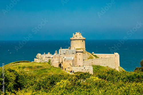 Schilderij op canvas Unterwegs am Landschaftlichen Highlight Cap Fréhel in der Bretagne - Fort la Lat