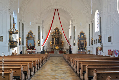 Stadtpfarrkirche St. Walburga in Beilngries im Altmühltal, Oberbayern, Deutschland photo