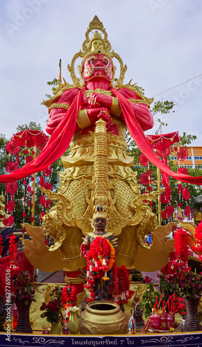Statue of Thao Wessuwan, deity in Thai mythology,  Thailand © Harrison
