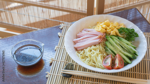  日本の食物｜冷やし中華・冷麺　イメージ photo