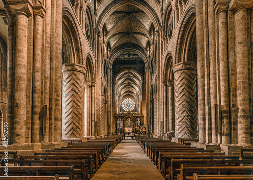 Fotografia The view of the interior of the hall of the Durham Cathedral