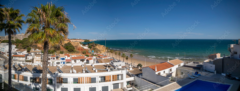 Obraz premium Coastal area of Olhos de Agua village