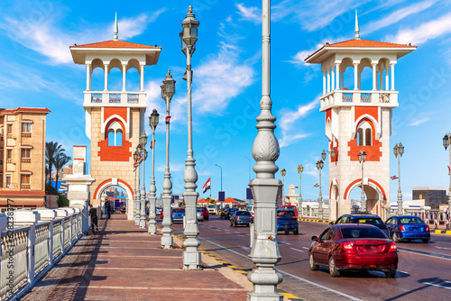 Obraz na płótnie Stanley Bridge of Alexandria, view on the famous towers, Egypt w salonie