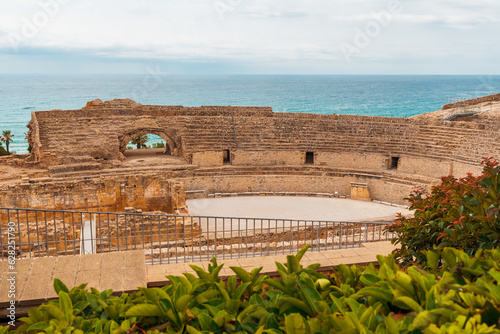 Φωτογραφία Tarragona roman amphitheatre in spain