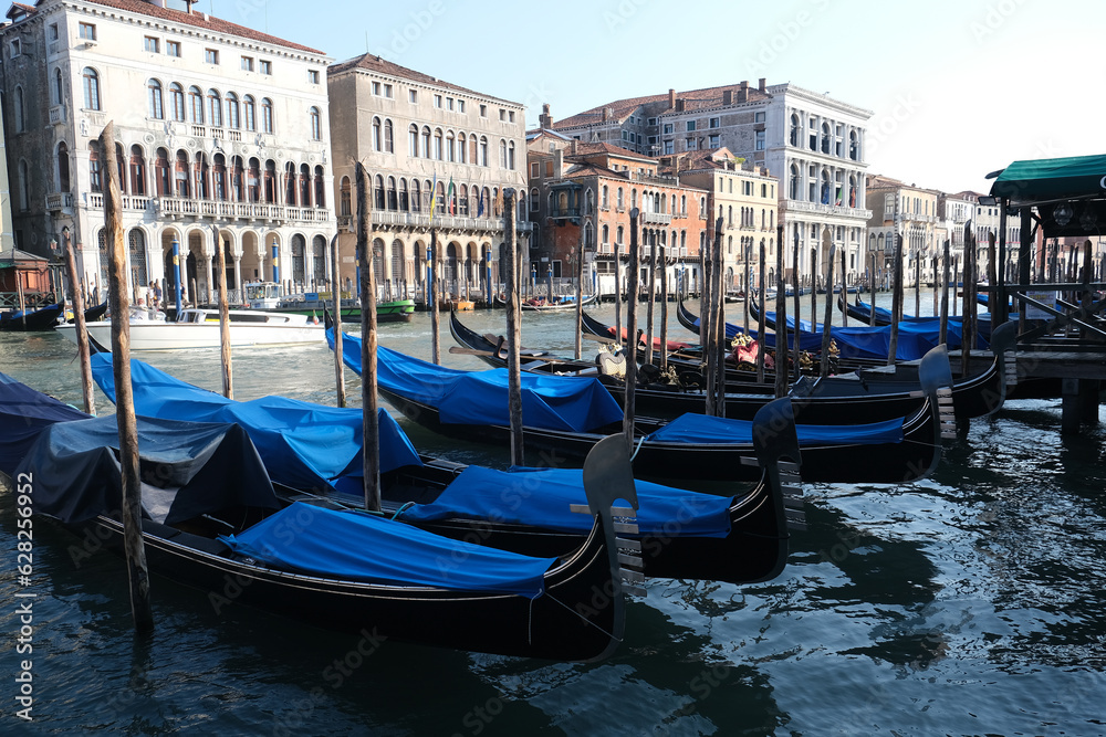 canal de veneza italia vista arquitetura
