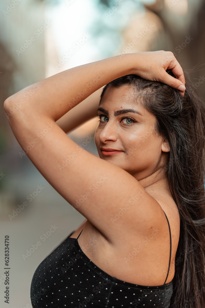 beautiful indian girl traveling alone
beautiful indian girl traveling alone