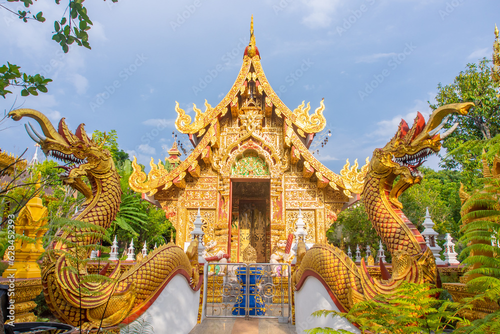 Fototapeta premium Temple in Thailand. tourist attraction.