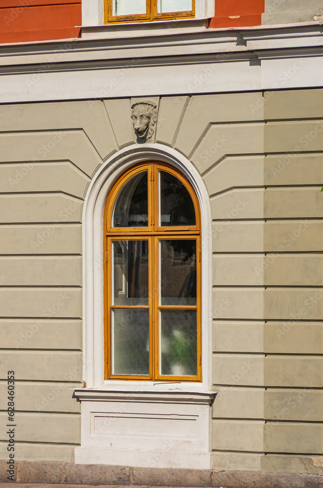 Obraz premium Historic Architecture Window