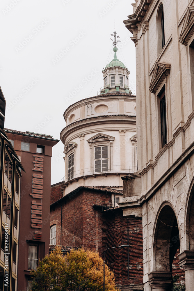Fototapeta premium Architecture in the historical part of Milan, vertical view
