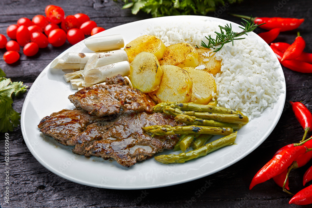 Beef asparagus, potatoes and rice
