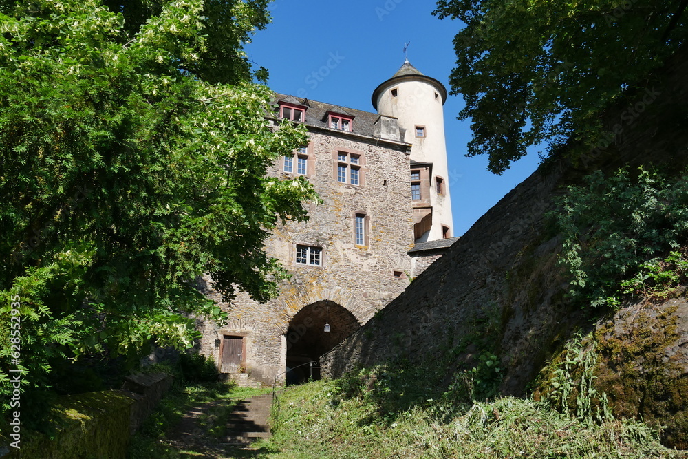 Jugendburg Burg Neuerburg in der Eifel