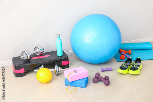 Home gym fitness equipment ...