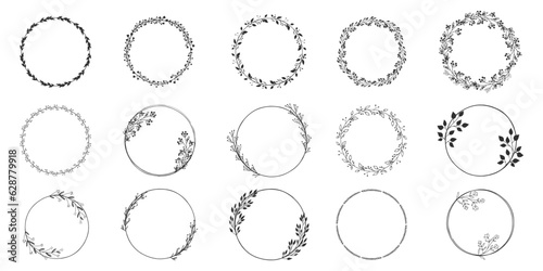 Hand drawn set of cicle floral frame. Border for banner, wedding, greeting card design. Sketch style vector illustration.