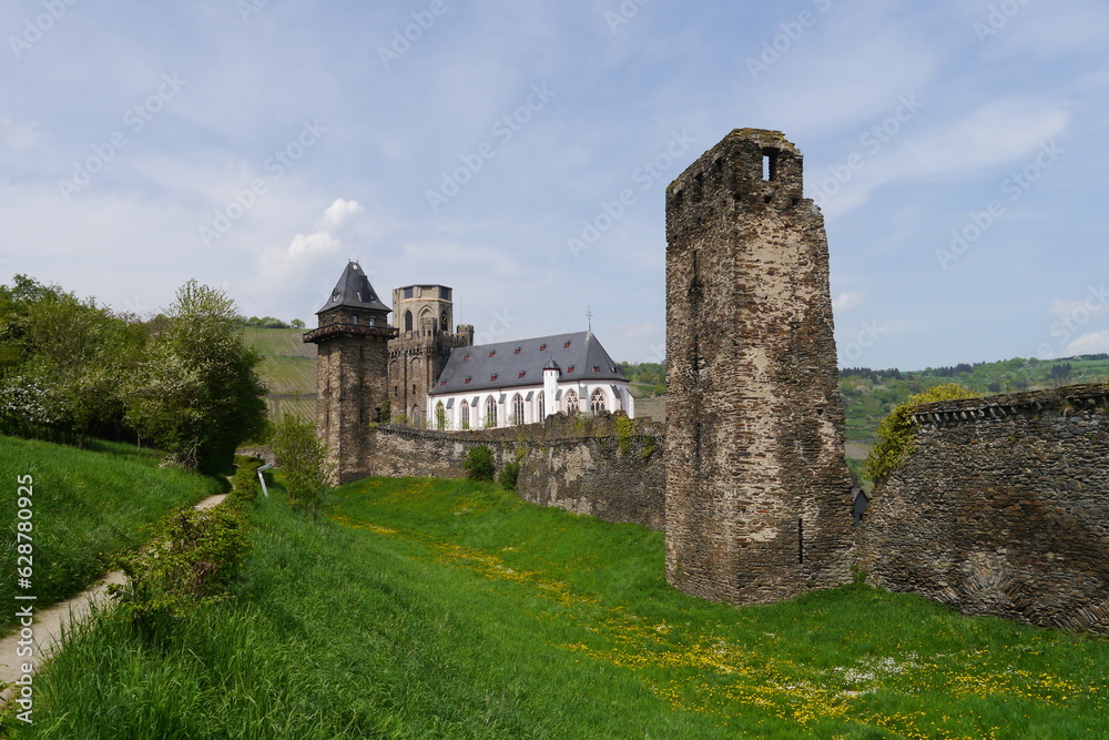 Martinskirche an der Stadtmauer in Oberwesel