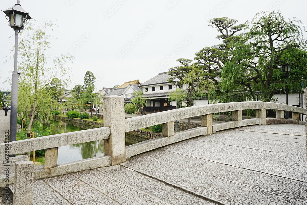 Kurashiki River in Bikan Historical Area, Old Japanese Town in Okayama, Japan - 日本 岡山 倉敷 美観地区 伝統的な街並み Kurashiki River in Bikan Historical Area, Old Japanese Town in Okayama, Japan - 日本 岡山 倉敷 美観地区 伝統的な街並み