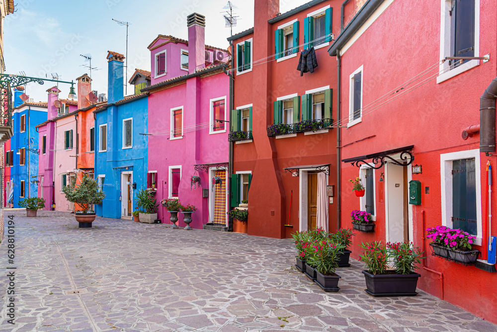 Tranquil scene with the colorful houses in Burano island, Venice