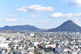 丸亀市街と讃岐富士