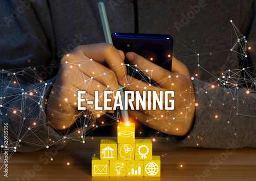 Concept of e-Learning, a learning management system through a network with an emphasis on learners as the center. in teaching and learning Blended style with regular class