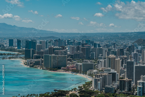  Diamond Head Crater Trail. City of Honolulu, Oahu, Hawaii. Waikiki © youli zhao