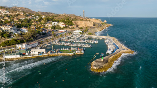 Fototapeta Naklejka Na Ścianę i Meble -  vista del puerto del candado en la ciudad de Málaga, España
