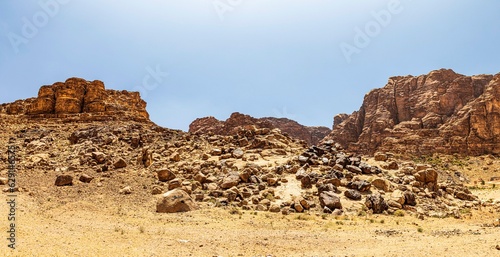  الاردن - جبال وادي رم الرائعة The wonderful mountains of Wadi Rum- Jordan 