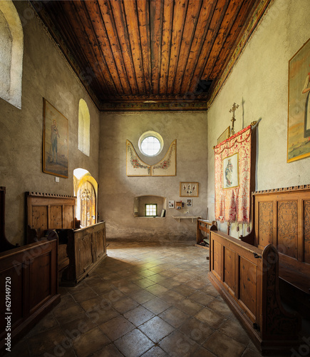 Cuadro en lienzo Altarraum der St Vigilius-Kirche in Morter bei Latsch