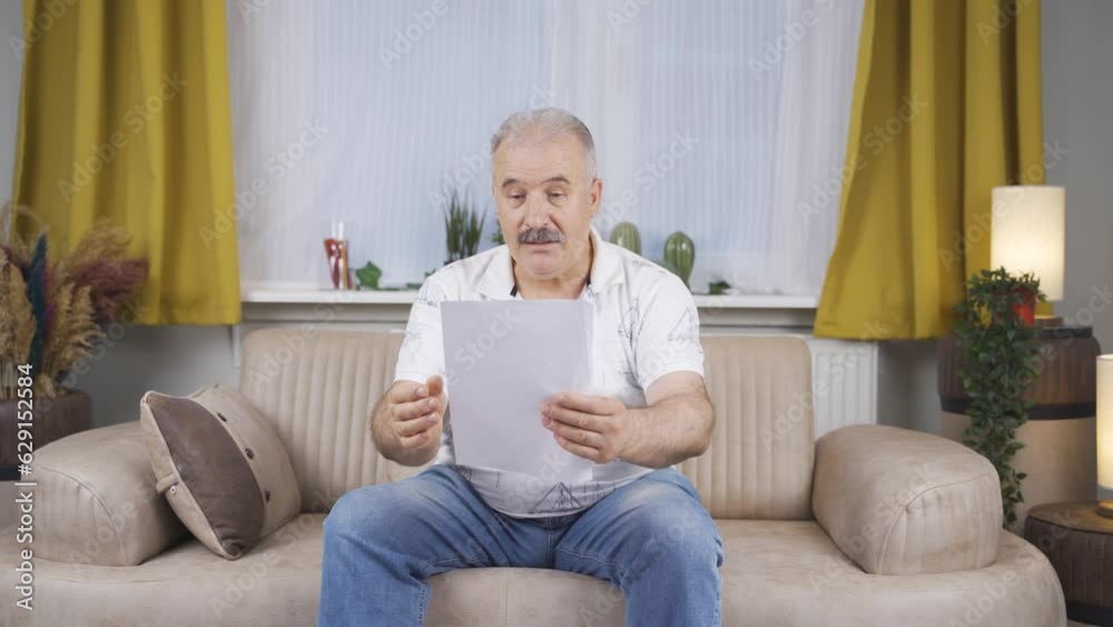 The old man who rejoices in good content paperwork. The old man who rejoices in good content paperwork.