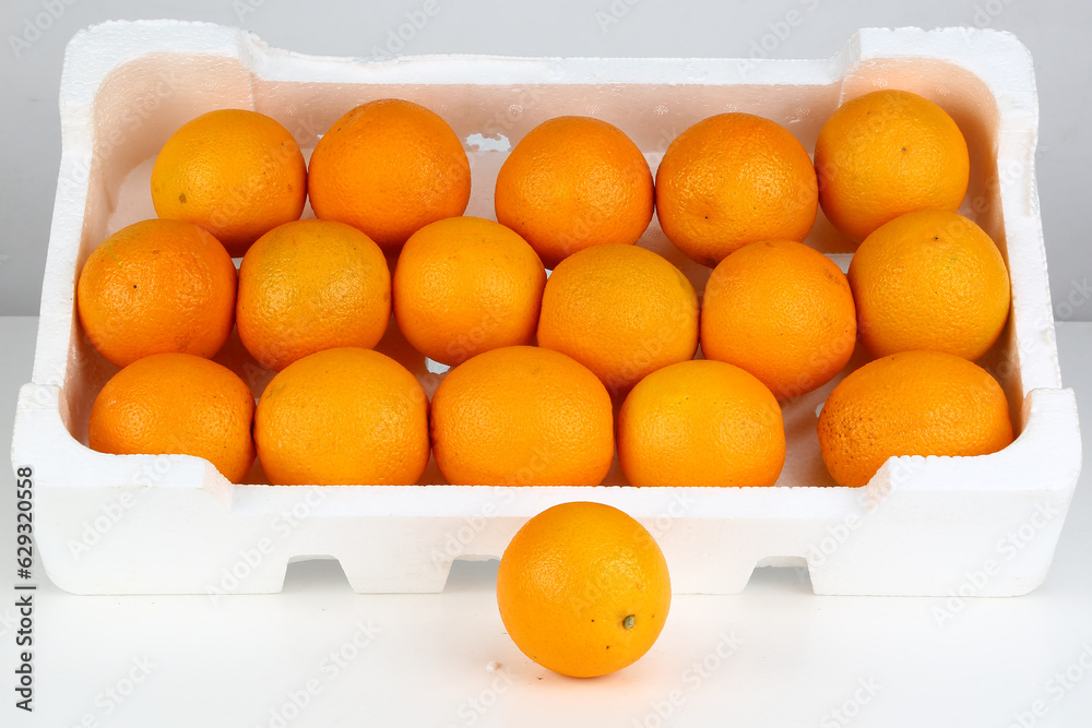 Image of a bunch of oranges