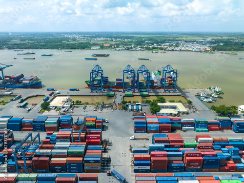 Cat Lai port is the largest port in Vietnam, making a great contribution to economic development.