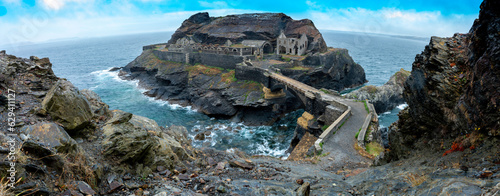 Le fort du Capucin, à Roscanvel
une fortification de la presqu'île de Crozon - Goulet de Brest (océan Atlantique) photo