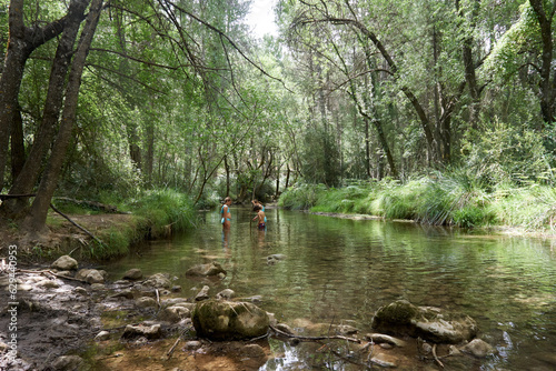 Parque Natural de Cazorla  Segura y La Villa en la provincia de Ja  n  Andaluc  a   Espa  a. Rio Guadalquivir rodeado de naturaleza en sus primeros tramos de recorrido.