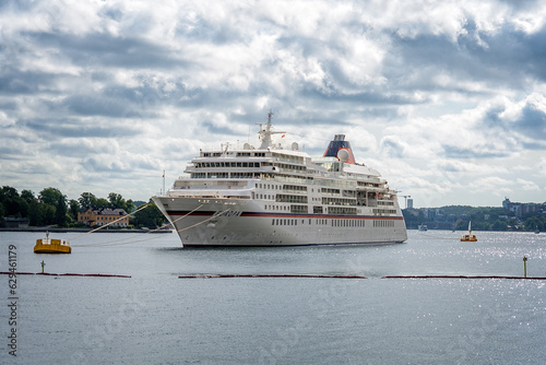 M/s Europa on Stockholm current © Gunnar