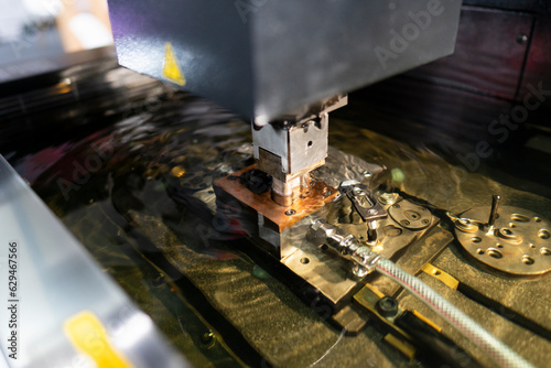 Obraz na plátně operator use  EDM electrod to make precision mold and die
