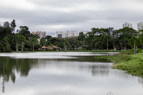 Bacacheri Park on a cloudy day - Curitiba - Paraná, Brazil. (ID: 629525555)