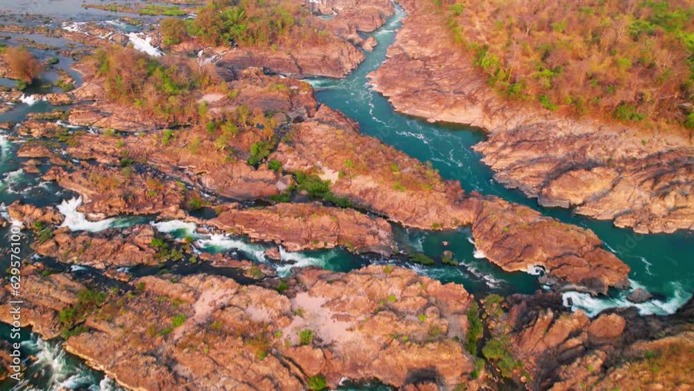 Les chutes d'eau (vues du ciel) sur le fleuve Mekong, Don Khon, 4000 iles, Laos, Asie