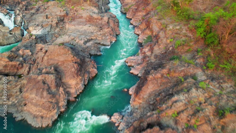 Les chutes d'eau (vues du ciel) sur le fleuve Mekong, Don Khon, 4000 iles, Laos, Asie