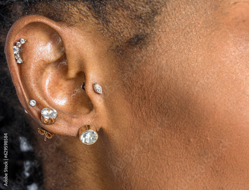 Fotografie close-up of pierced ear