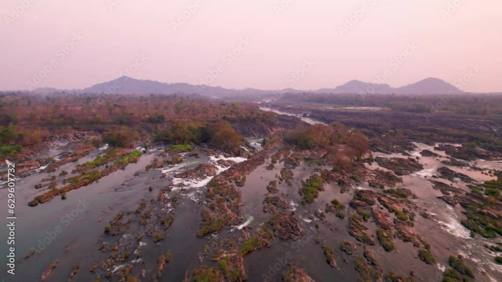 Les chutes d'eau (vues du ciel) sur le fleuve Mekong, Don Khon, 4000 iles, Laos, Asie