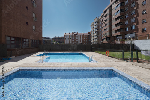 Summer pools in an urban housing