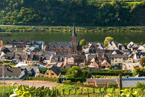 Ortsansicht von Weindorf Neef an der Mosel, Rheinland-Pfalz, Deutschland photo