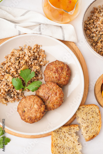 Cutlets with buckwheat, mus...