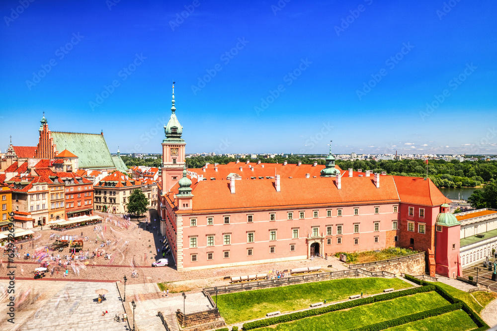 Obraz premium Warsaw Old Town Aerial view during Sunny Summer Day with Blue Sky