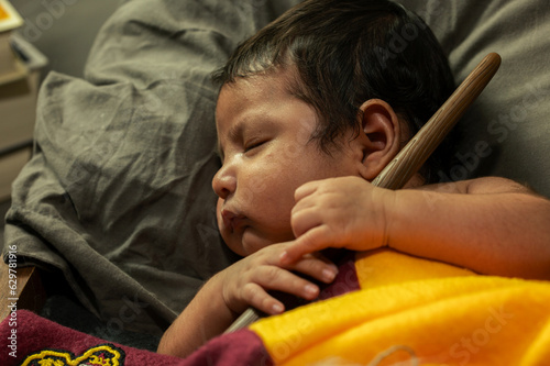 Canvastavla New Born session with a baby child sleeping quiet