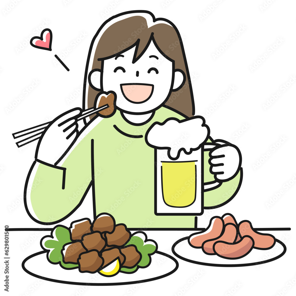 笑顔でから揚げを食べビールを飲む若い女性 笑顔でから揚げを食べビールを飲む若い女性