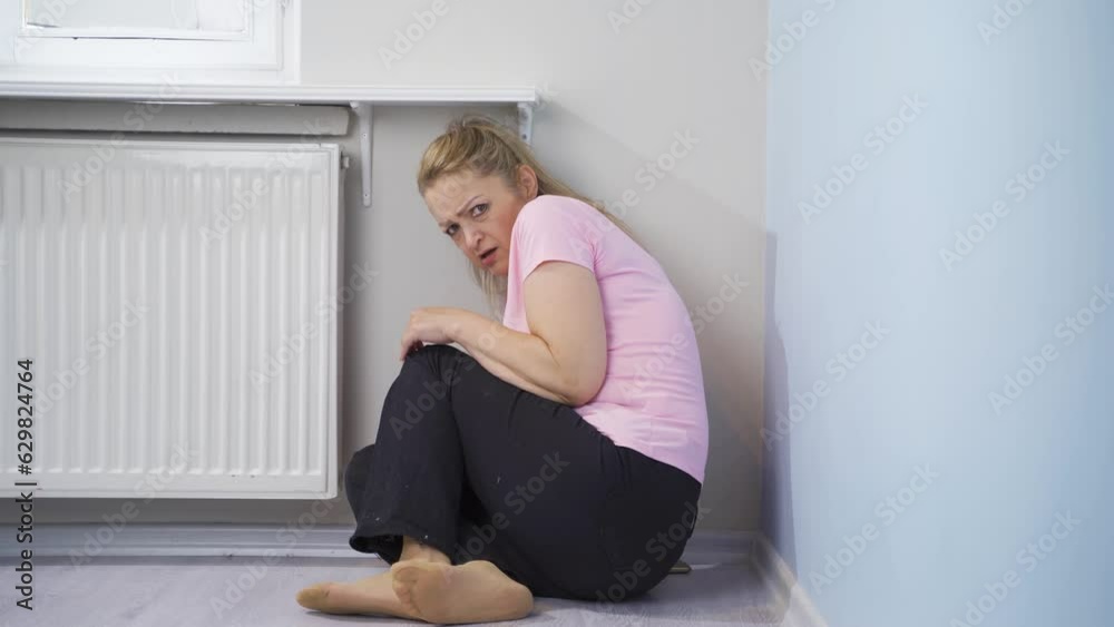 The woman hiding from fear. The woman hiding from fear.