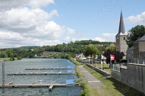 Le port de plaisance sur la Meuse à Givet photo