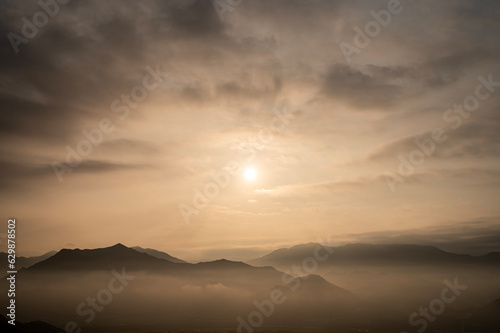 霧の朝 © Hidenori_Photography
