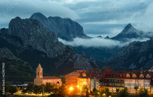 Panoramic of Riaño at dusk